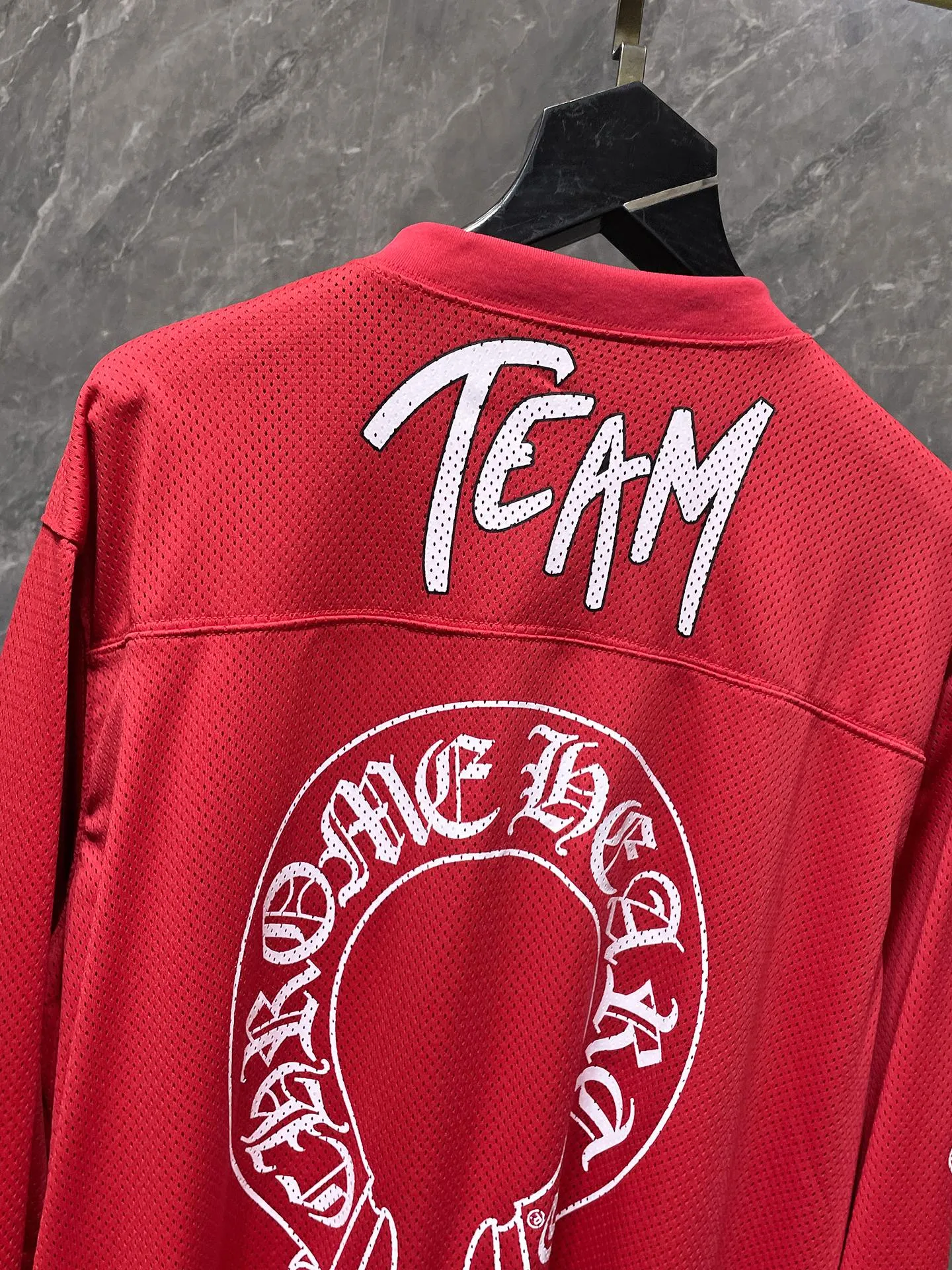 P216 Chrome Hearts 25ss customized version of high gram weight uniform fabric Chrome Mattyboy official website limited flower arm ice hockey uniform counter synchronization 1:1 replica version Recommended color: red. Size: S, M, L, XL
